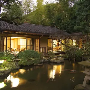 玉庭 4* 箱根町